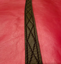 Load image into Gallery viewer, Guitar Slinger Classic Guitar Strap 1 1/8" Black/Black