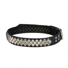Load image into Gallery viewer, Diagonal pyramid 2"  5/8" Stud guitar strap