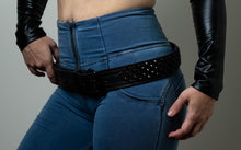 Load image into Gallery viewer, Henriksen Black On Black Cone Studded Belt