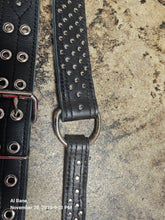 Load image into Gallery viewer, Swashbuckler Rivet Head Silver on Black