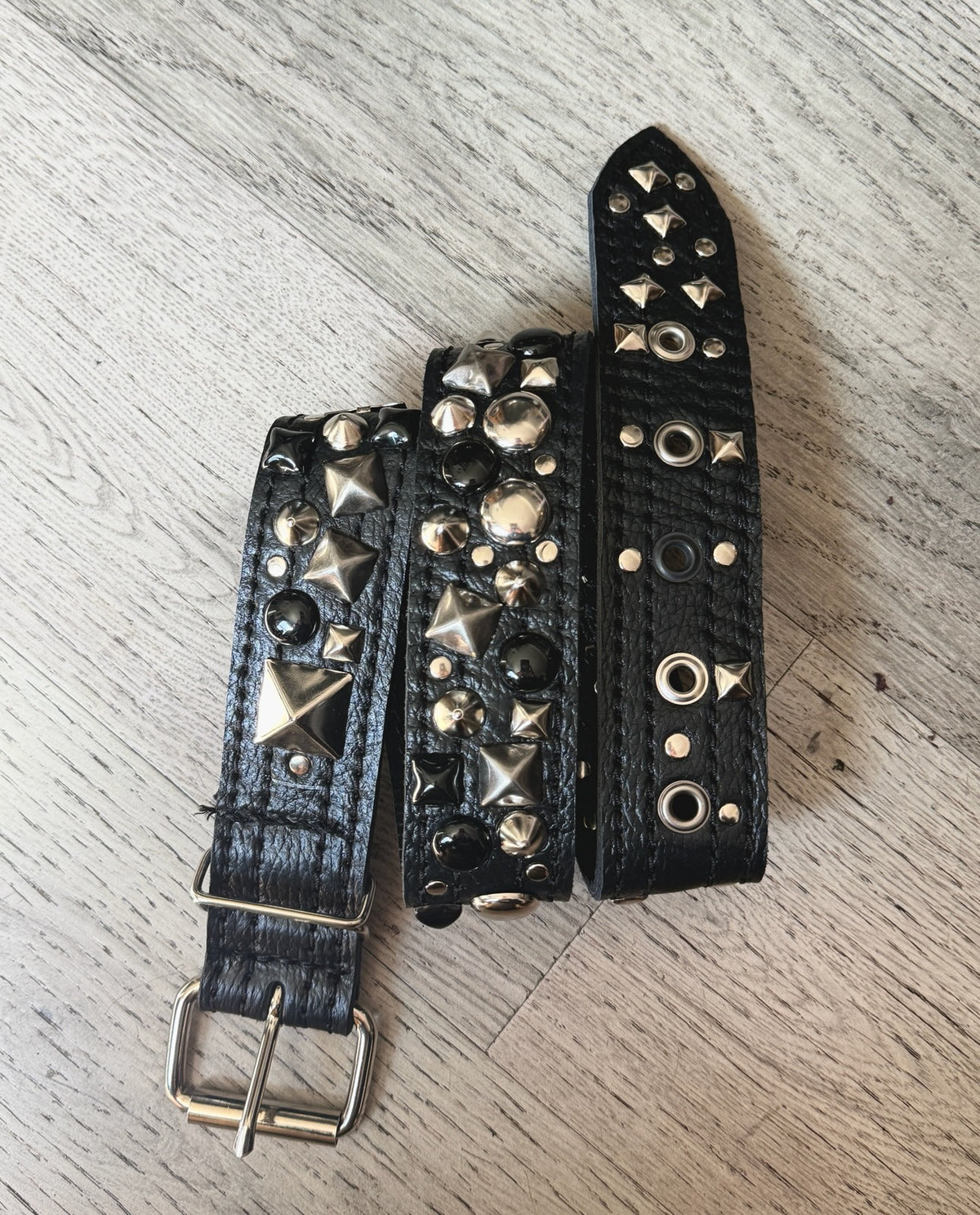  by Al Bane for Leather - hardware and stitching closeup