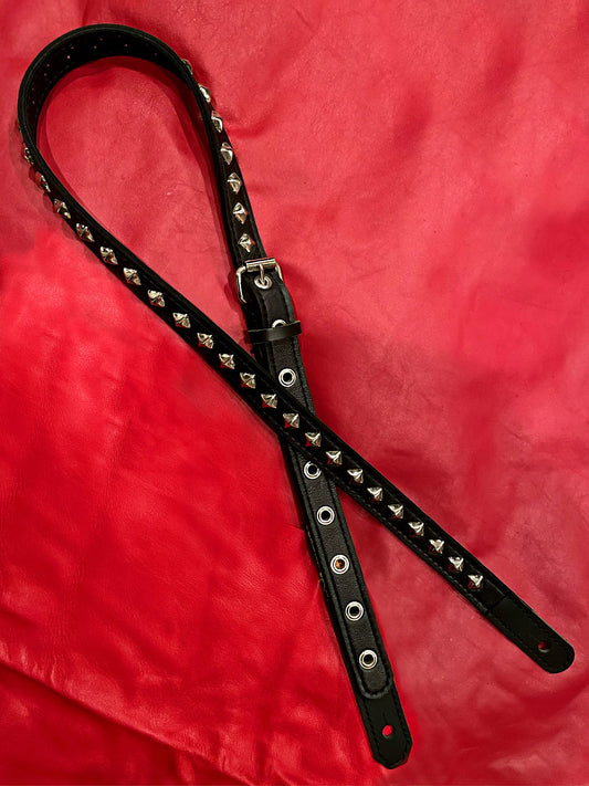 Diagonal Pyramid 1 1/8" 5/8" Stud Guitar Strap