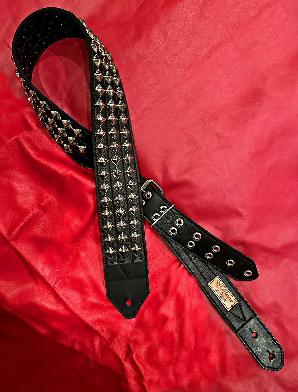 Diagonal Pyramid 3" 5/8" Stud Guitar Strap